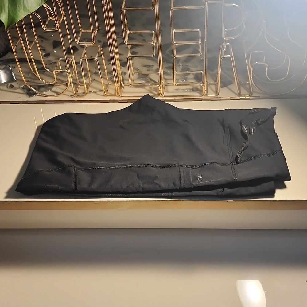 Virus Athletic Performance Leggings